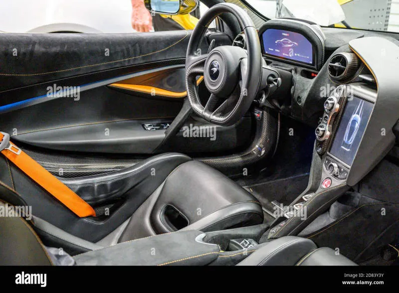 Desain Interior Mobil