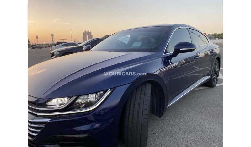 Volkswagen Arteon Batu Bulan Abu-abu