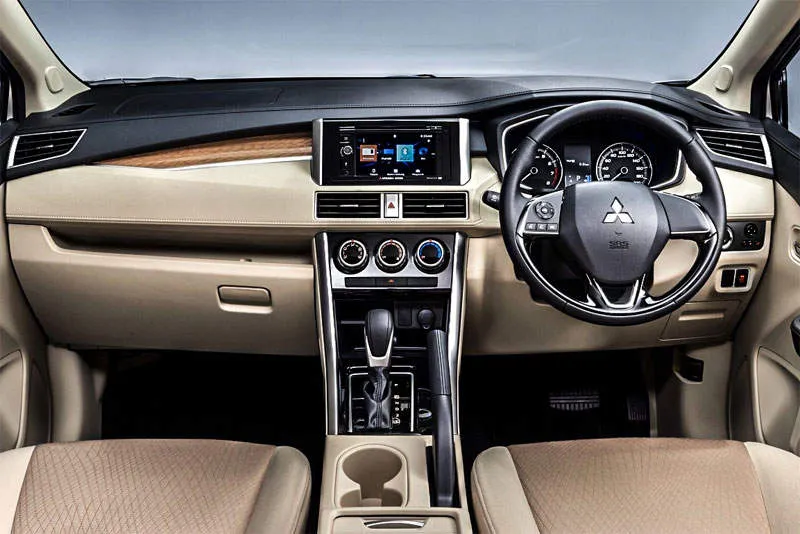 Desain Interior Mobil
