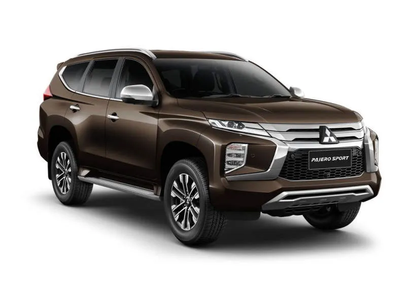 Mitsubishi Pajero Sport Perak Metalik