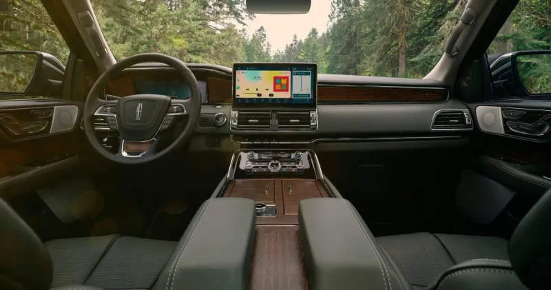 Desain Interior Mobil