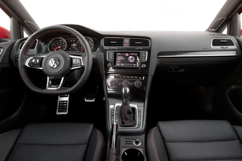 Desain Interior Mobil