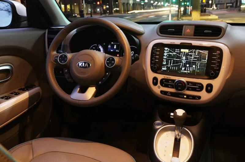 Desain Interior Mobil