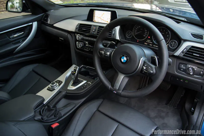Desain Interior Mobil