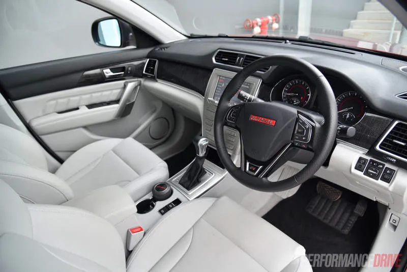 Desain Interior Mobil