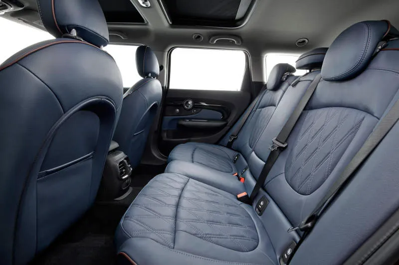 Desain Interior Mobil