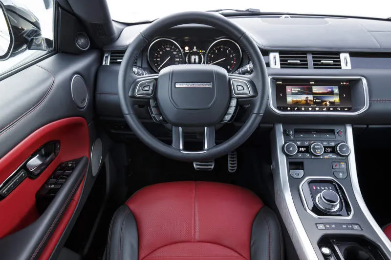 Desain Interior Mobil