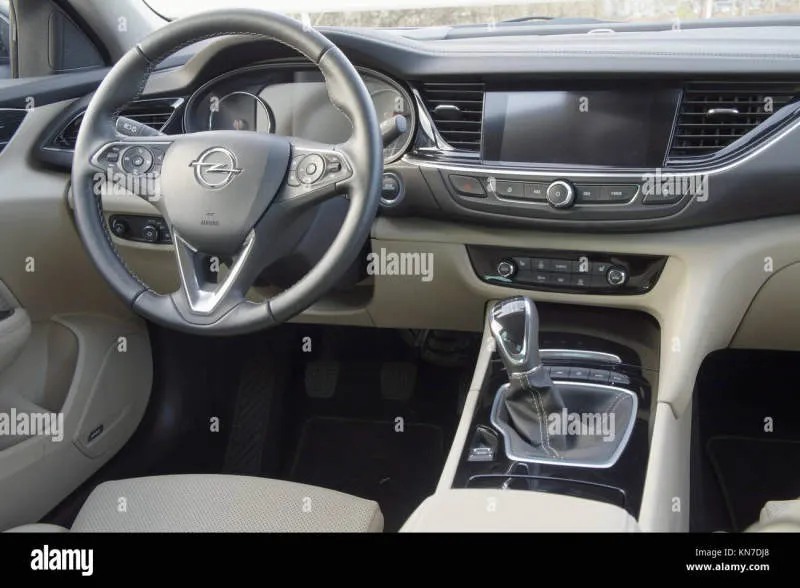 Desain Interior Mobil