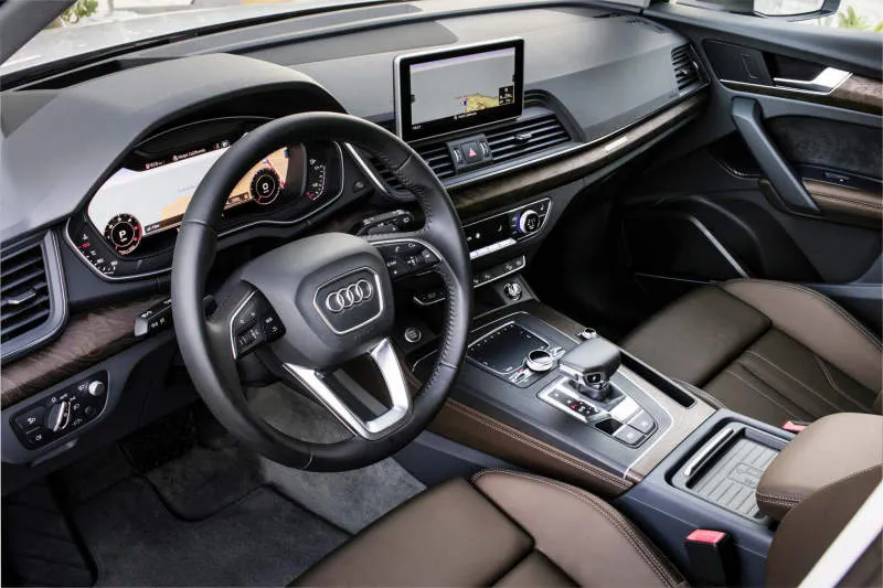 Desain Interior Mobil