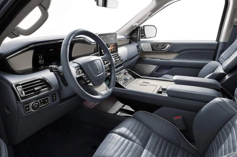 Desain Interior Mobil