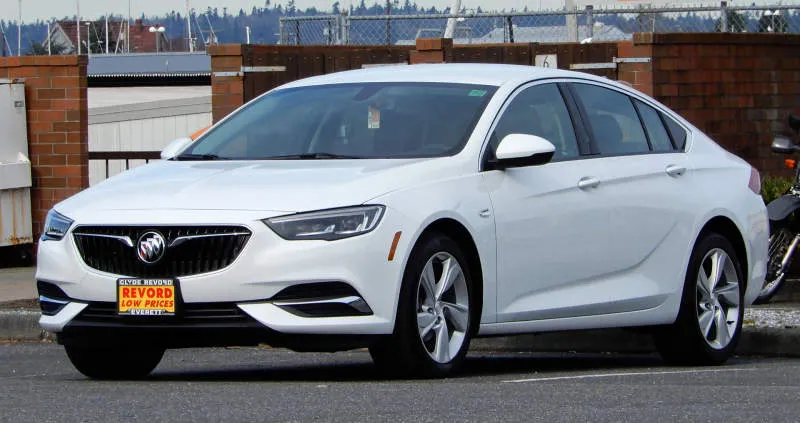 Buick Regal Emas Flax