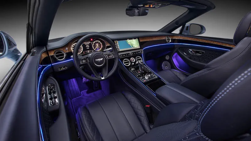 Desain Interior Mobil