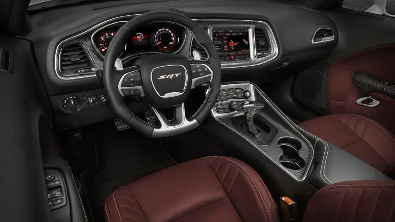 Desain Interior Mobil