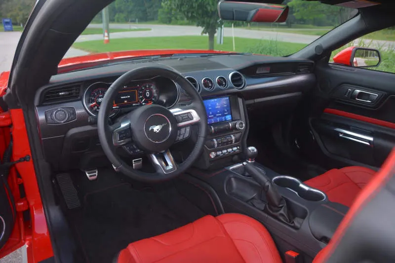 Desain Interior Mobil