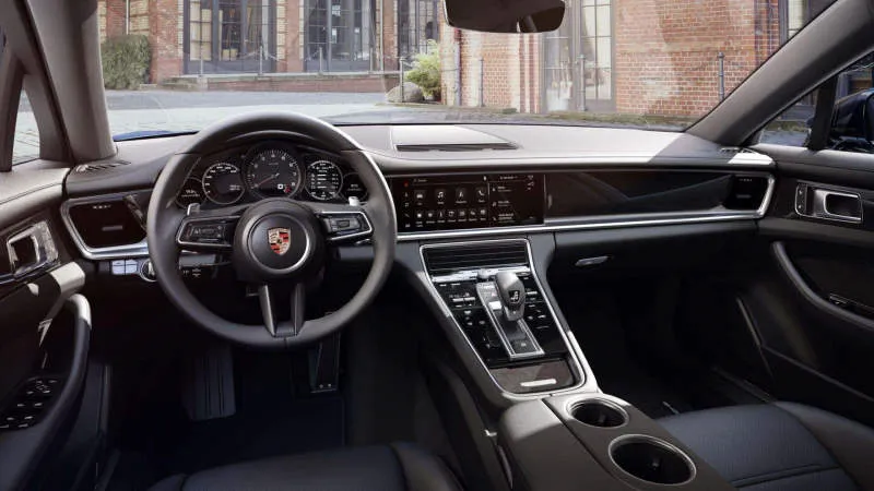 Desain Interior Mobil