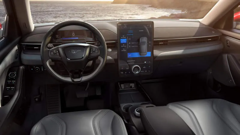 Desain Interior Mobil