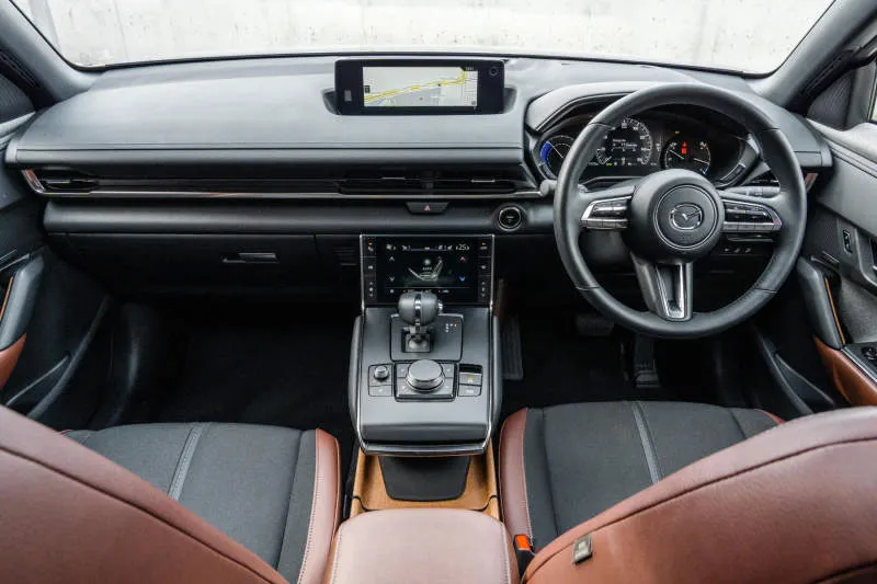 Desain Interior Mobil