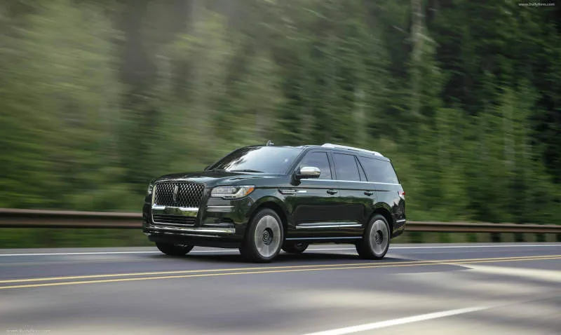 Lincoln Navigator Infinite Black