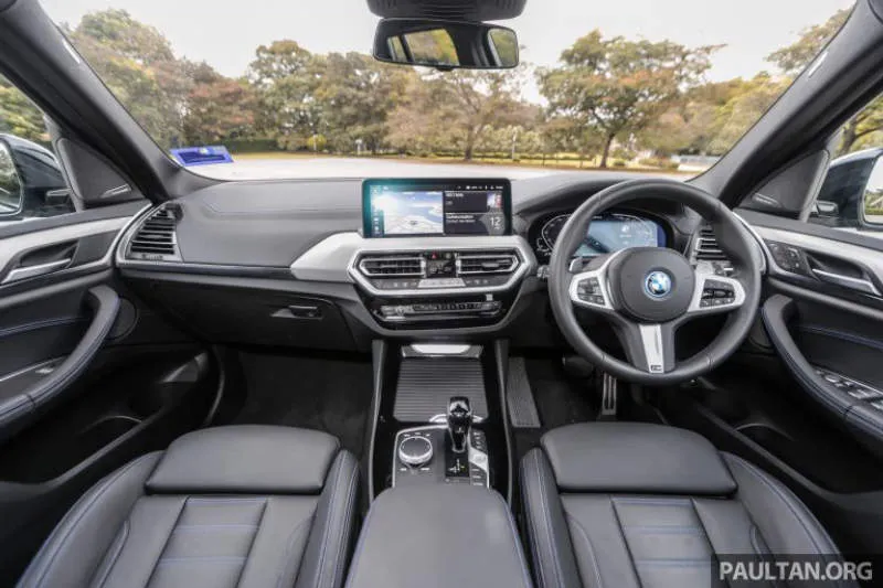 Desain Interior Mobil