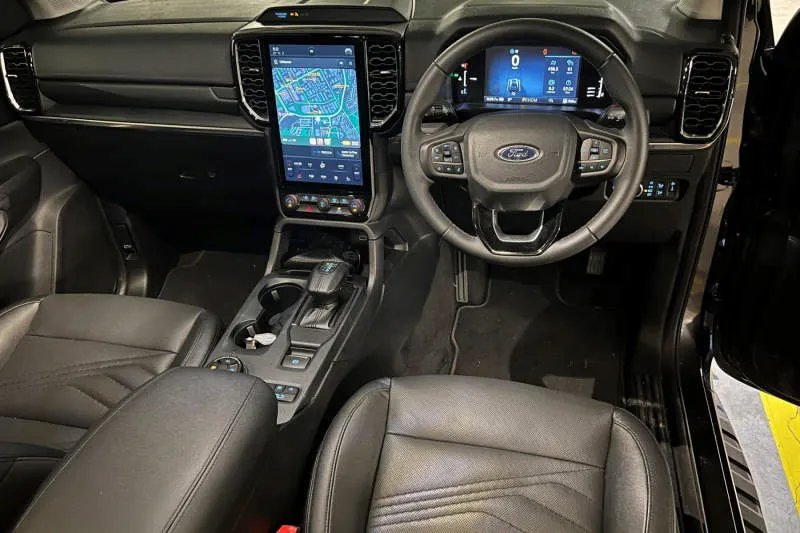 Desain Interior Mobil