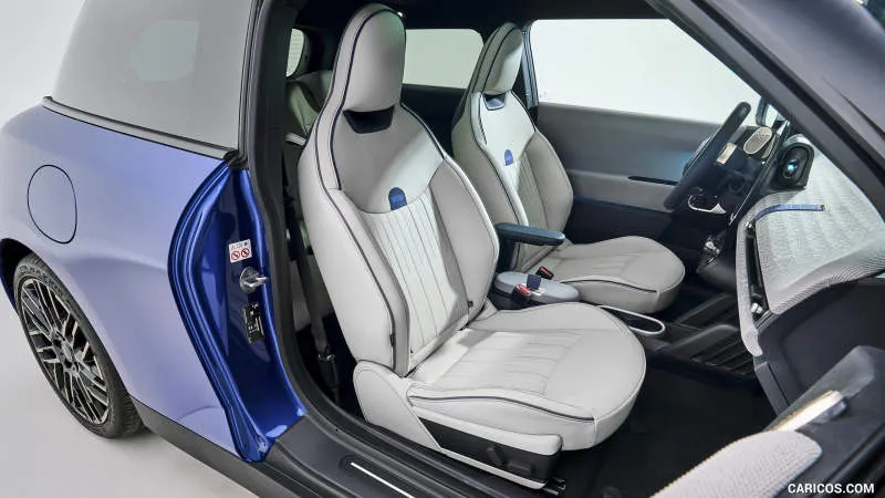 Desain Interior Mobil