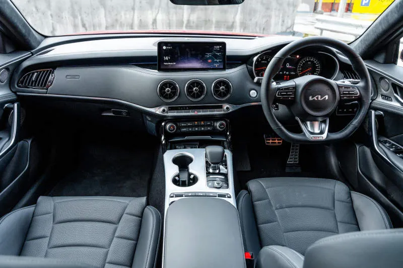 Desain Interior Mobil