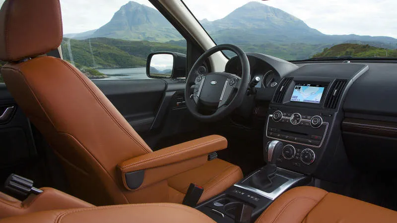 Desain Interior Mobil
