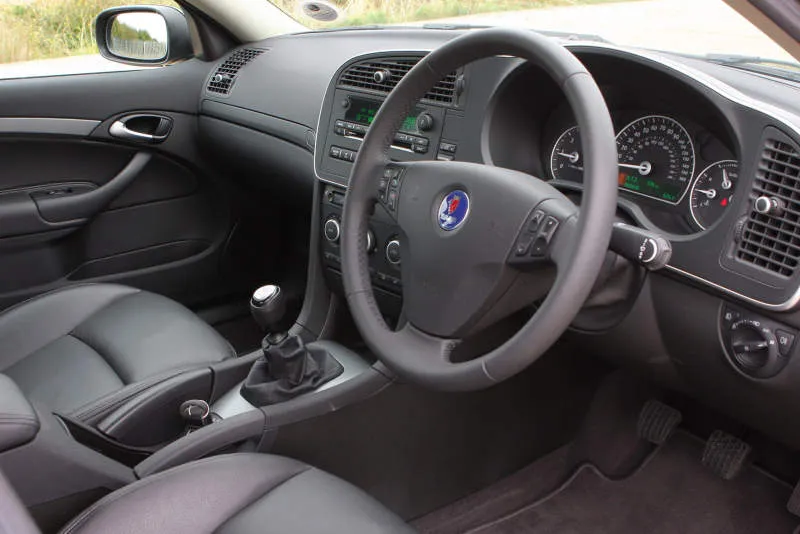 Desain Interior Mobil