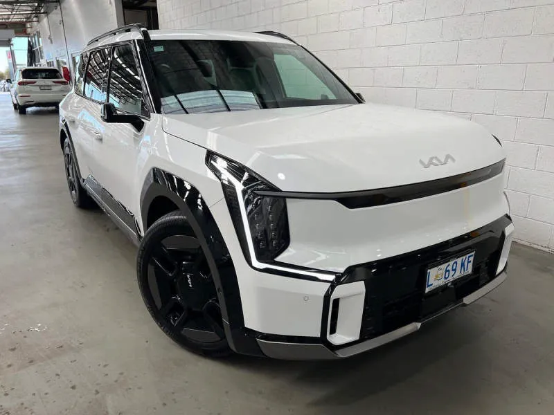 Kia EV9 GT-Line Pebble Gray