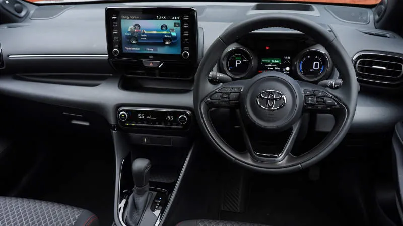 Desain Interior Mobil