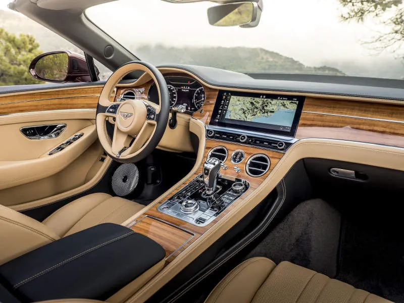 Desain Interior Mobil