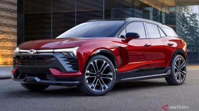 Chevrolet Blazer EV Merah