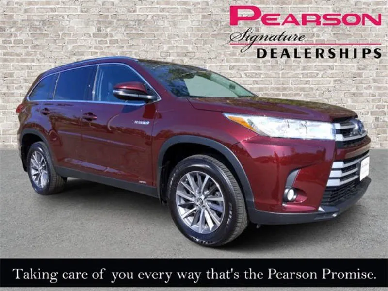 Toyota Highlander Perak Metalik
