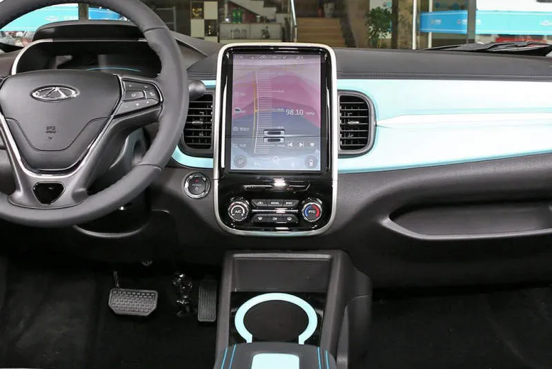 Desain Interior Mobil