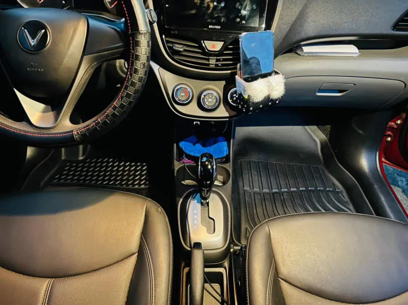 Desain Interior Mobil