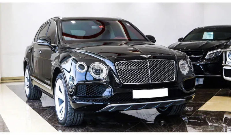 Bentley Bentayga Abu-abu Tungsten