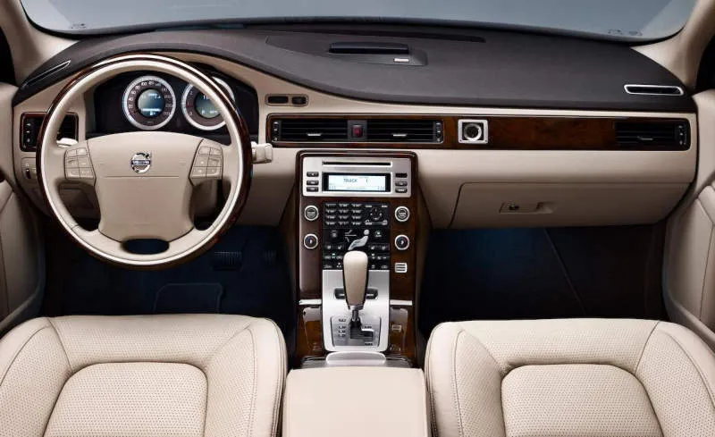 Desain Interior Mobil