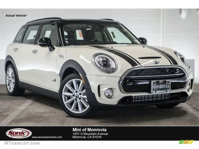 MINI Clubman Chili Red