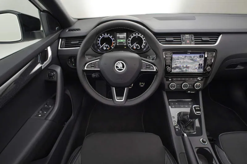 Desain Interior Mobil