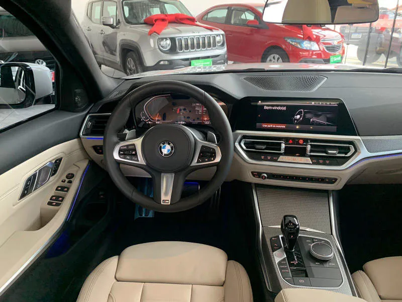 Desain Interior Mobil