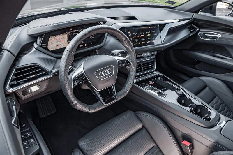 Desain Interior Mobil