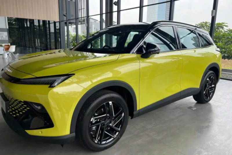 BAIC X55 II Red Black