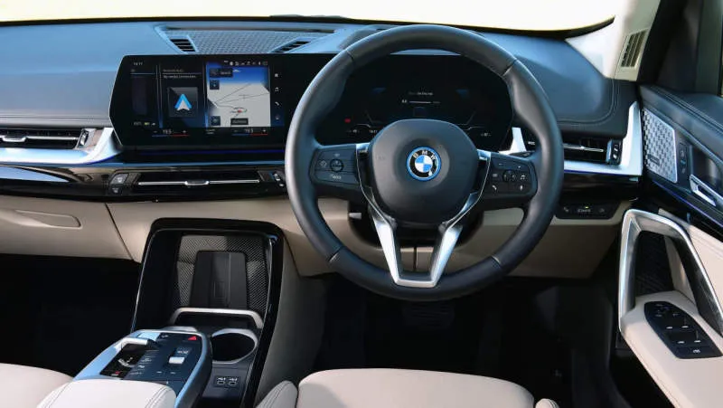 Desain Interior Mobil