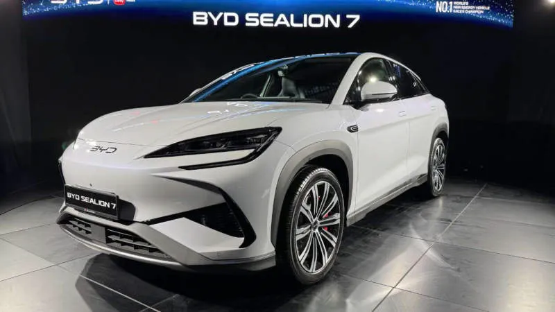 BYD Sealion 7 Cosmos Black