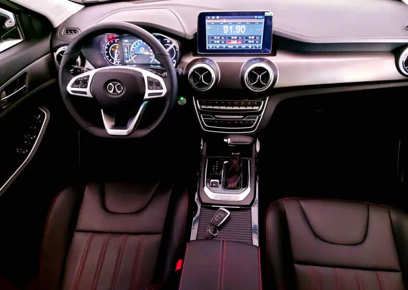 Desain Interior Mobil