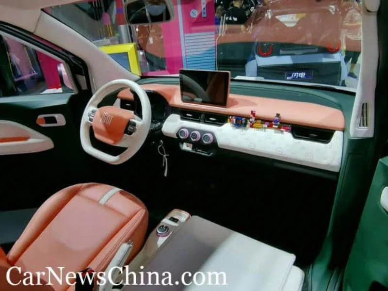 Desain Interior Mobil