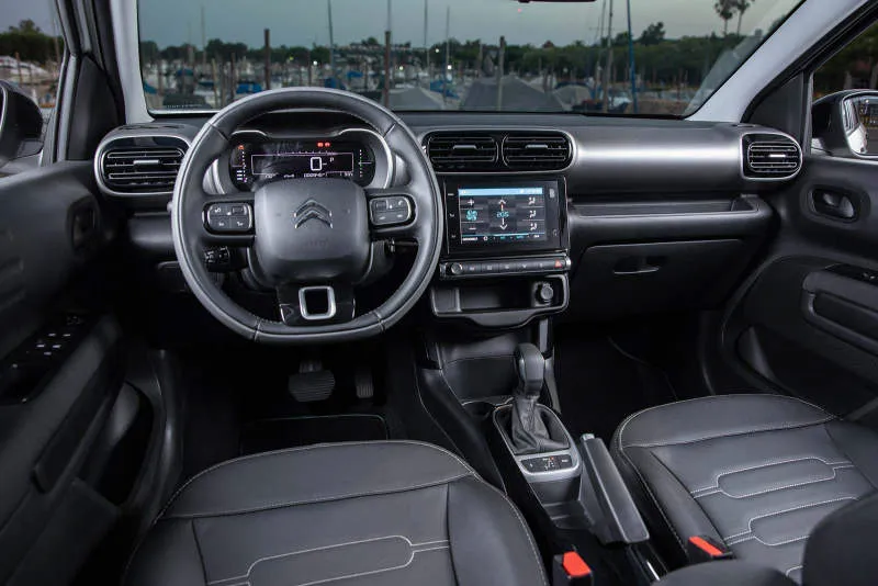 Desain Interior Mobil