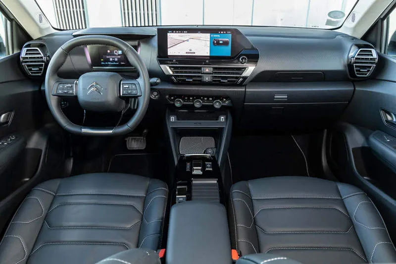 Desain Interior Mobil