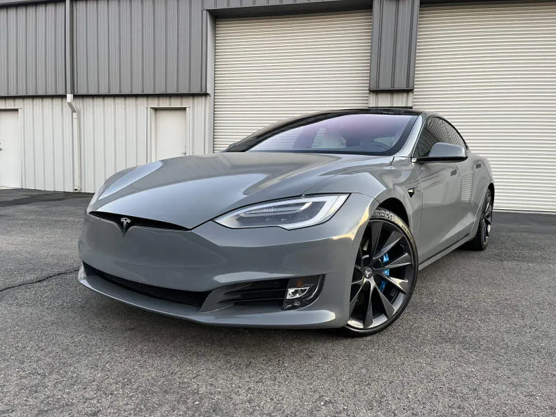 Tesla Model S Deep Blue Metallic