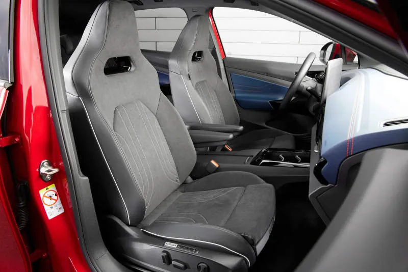 Desain Interior Mobil